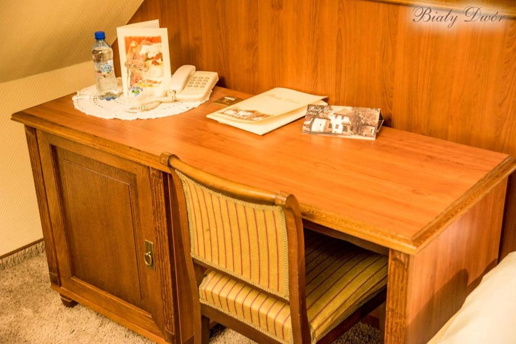 Bialy Dwor Bed and Breakfast Kwidzyn Exteriör bild