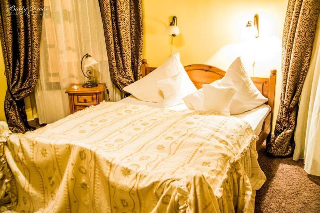 Bialy Dwor Bed and Breakfast Kwidzyn Rum bild
