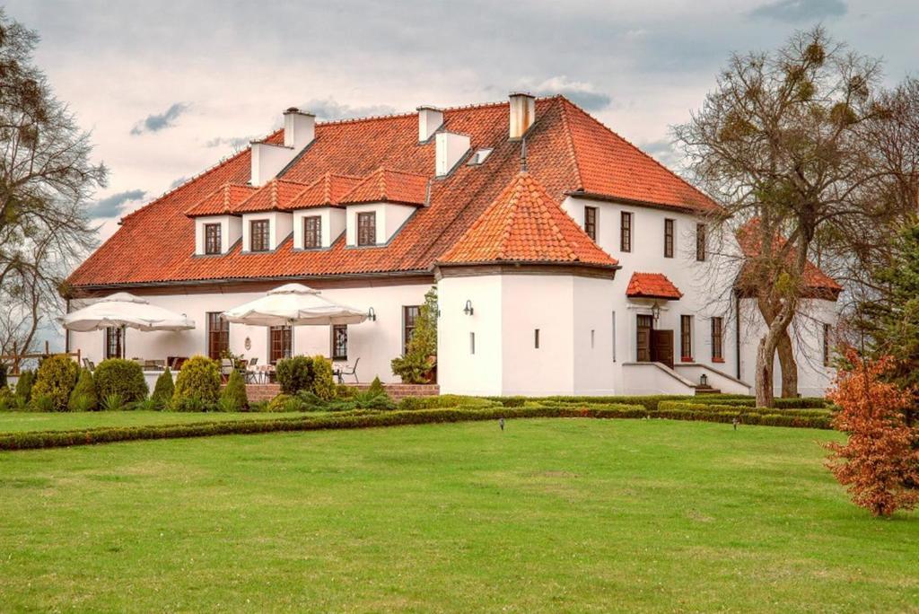 Bialy Dwor Bed and Breakfast Kwidzyn Exteriör bild